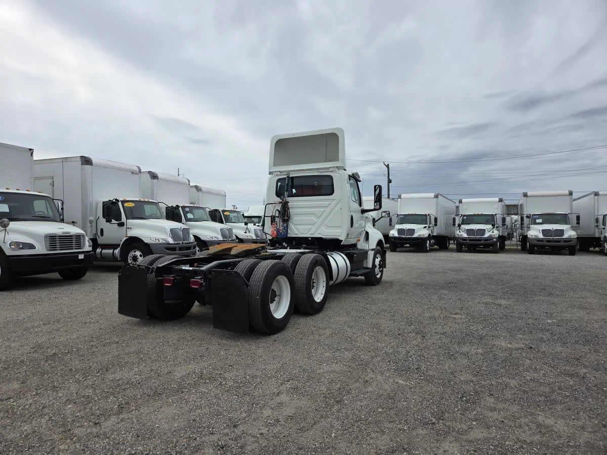 2019 International LT in St. Rose, LA — photo 4