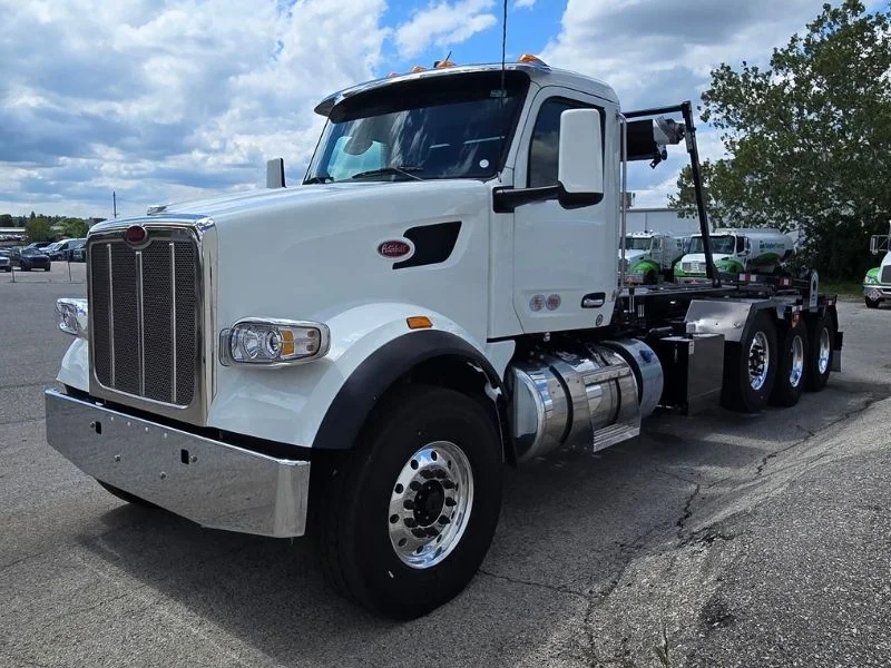 2027 Peterbilt 567