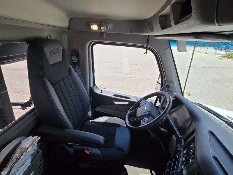 2027 Peterbilt 567 — photo 3