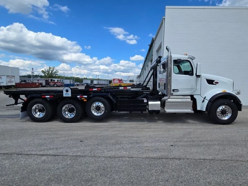 2027 Peterbilt 567 — photo 6