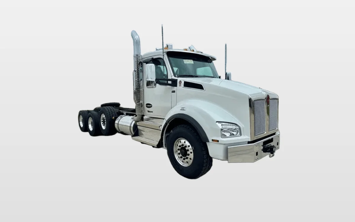 2026 Kenworth T880 - image 1