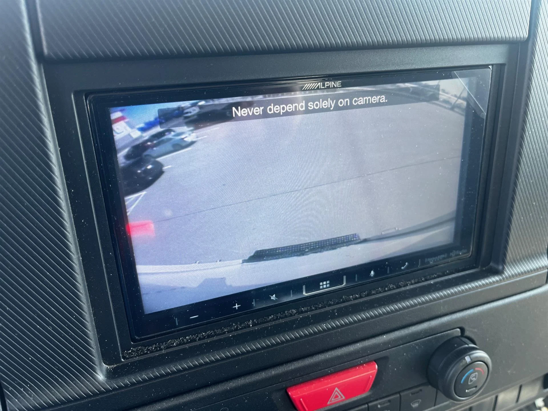 2026 Isuzu NRR in Inver Grove Heights, MN — photo 10