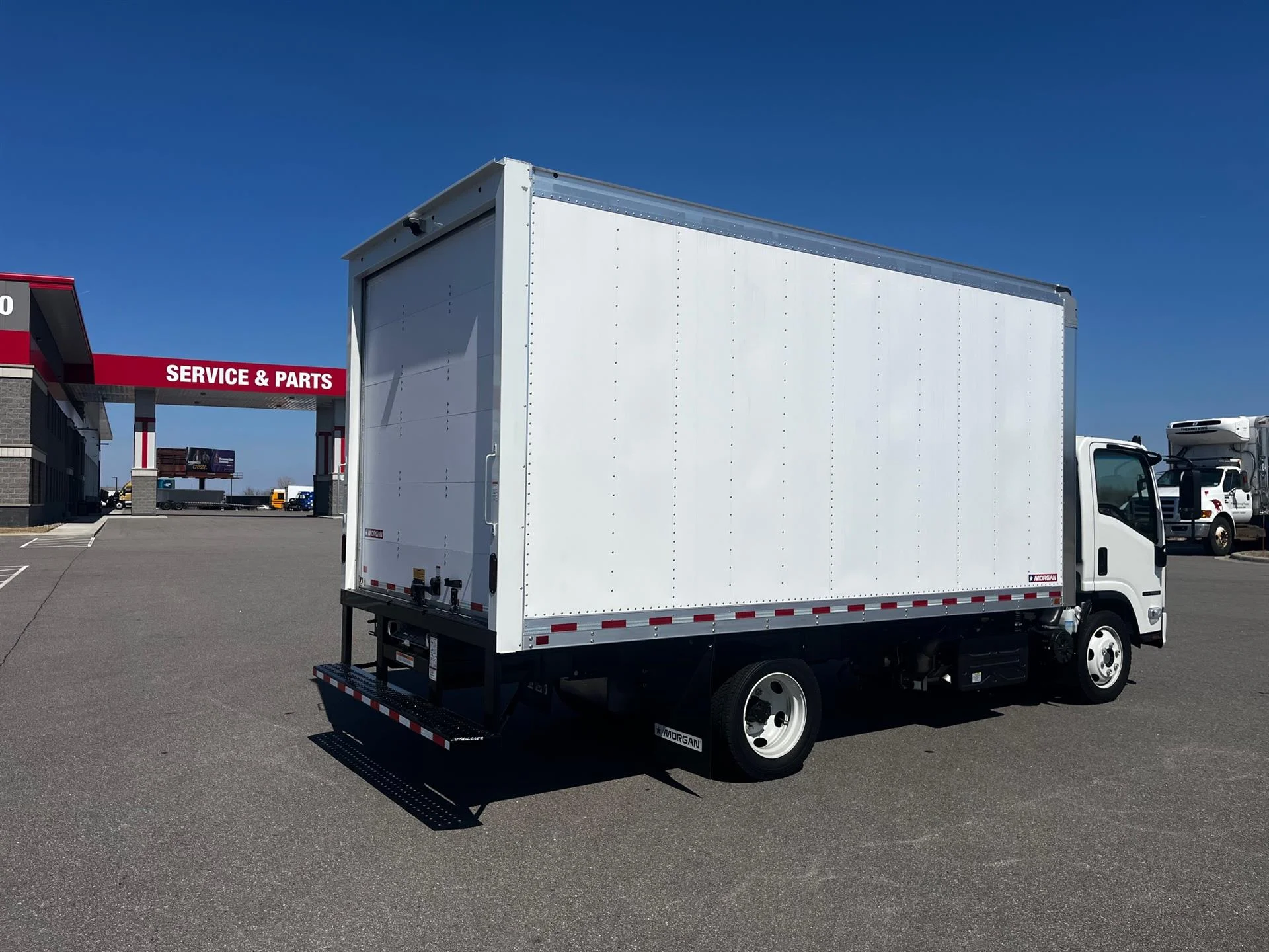 2026 Isuzu NRR in Inver Grove Heights, MN — photo 2