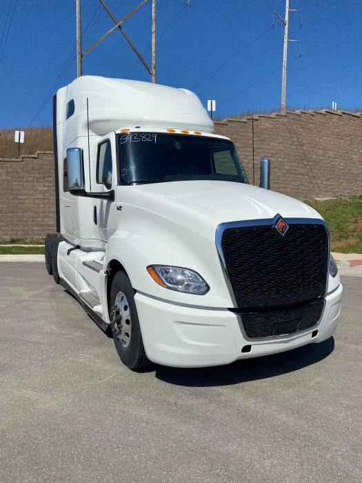 2026 International LT in Kansas City, MO — photo 3