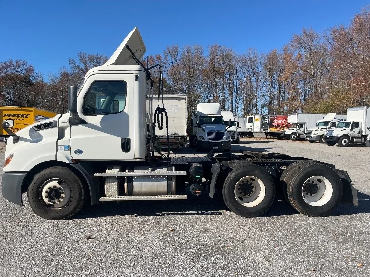 2019 Freightliner Cascadia in Greer, SC — photo 4