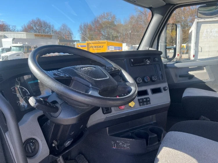 2019 Freightliner Cascadia in Greer, SC — photo 10