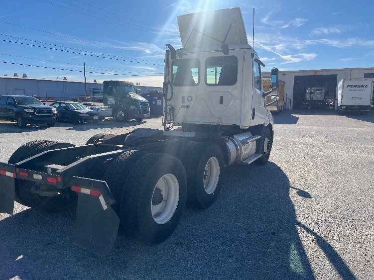2019 Freightliner Cascadia in Greer, SC — photo 7
