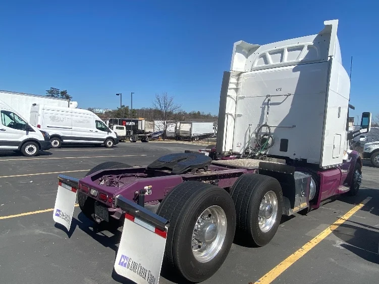 2020 Peterbilt 579 in Jessup, MD — photo 7