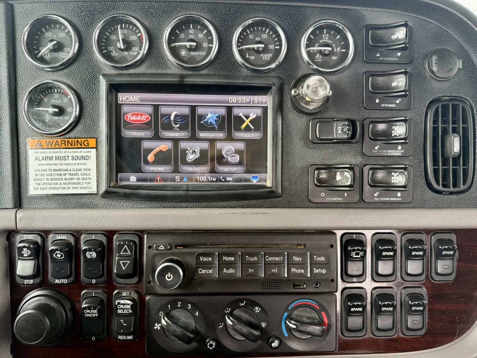 2016 Peterbilt 367 in New Lenox, IL — photo 18