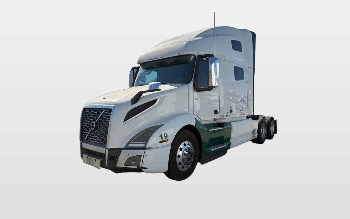 2020 VOLVO VNL760 - image 1