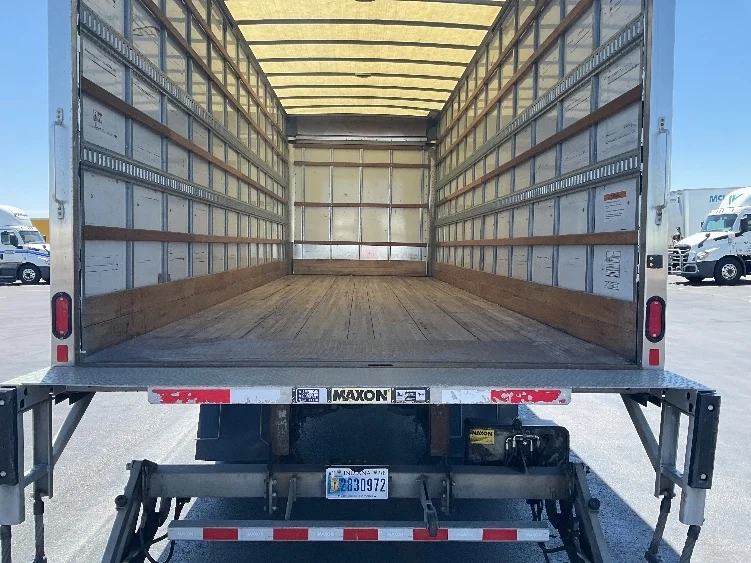 2020 International MV - image 10