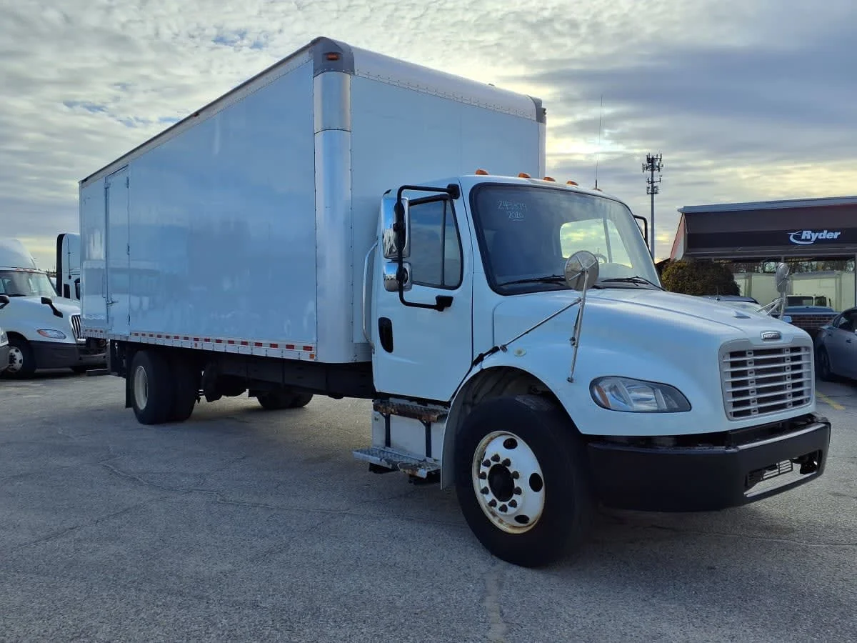 2020 Freightliner M2 106 - image 3
