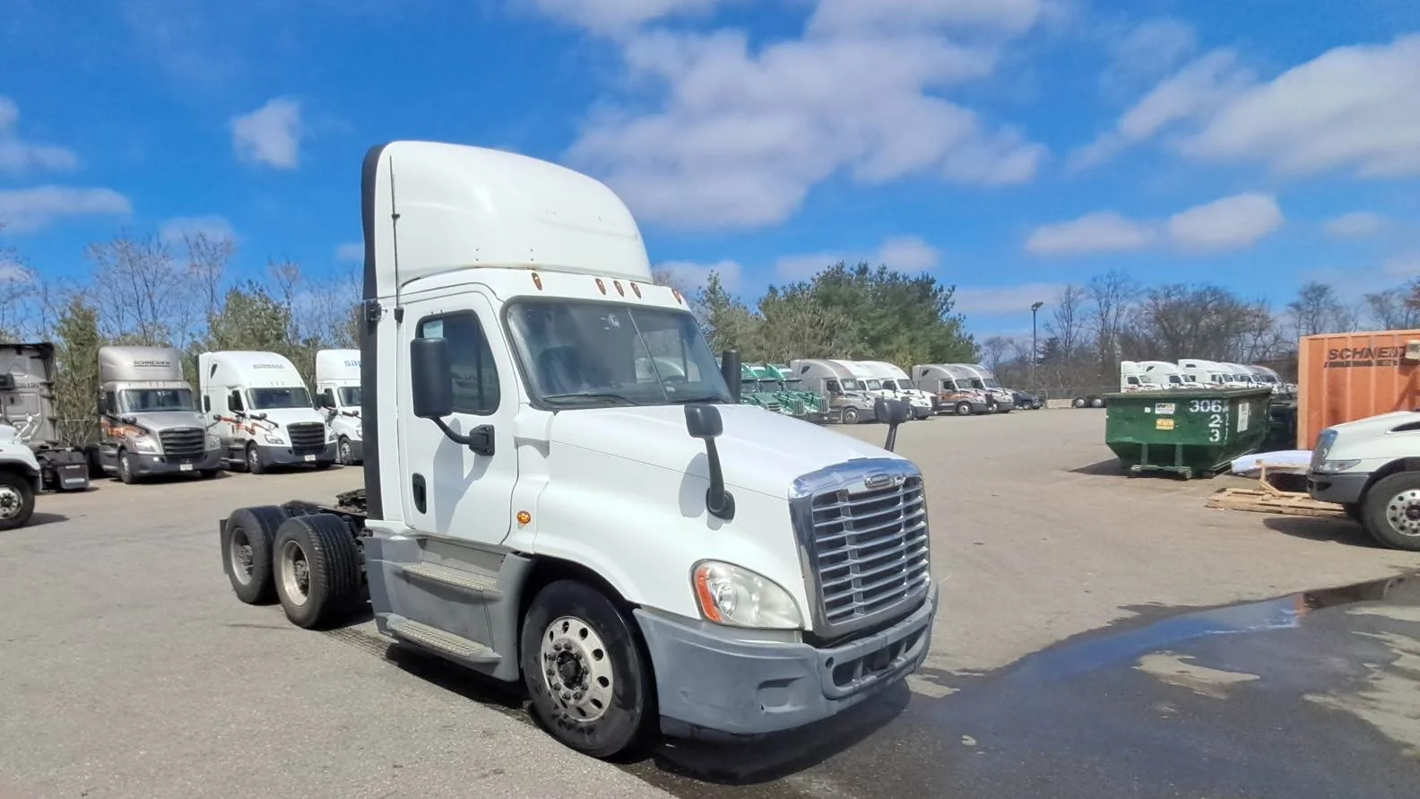2019 Freightliner Cascadia in Shrewsbury, MA