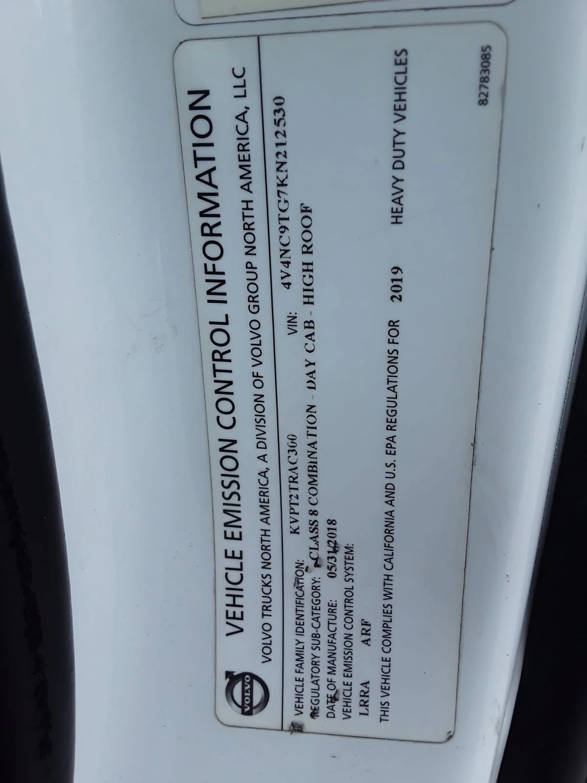 2019 Volvo VNL 860 in Montebello, CA — photo 10