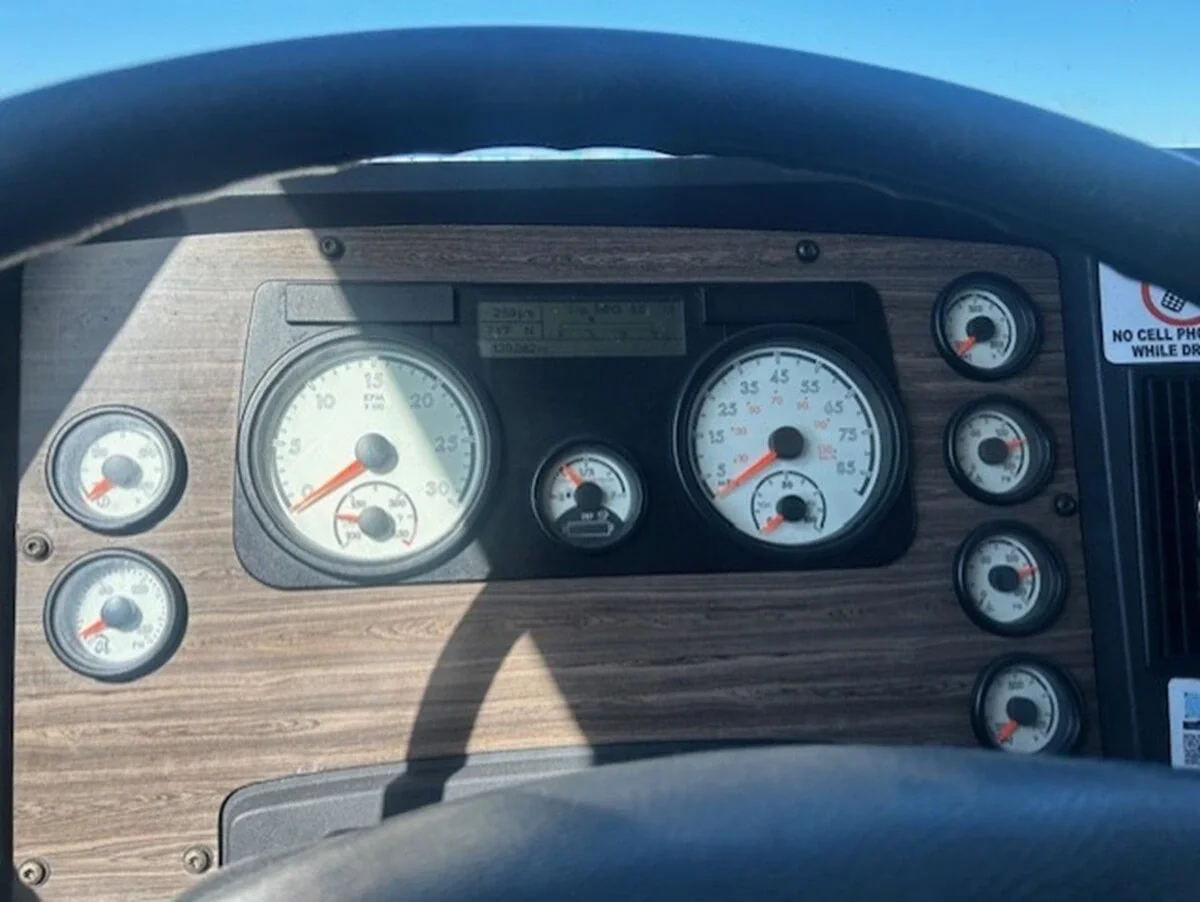 2021 Freightliner 122SD in Fort Worth, TX — photo 21