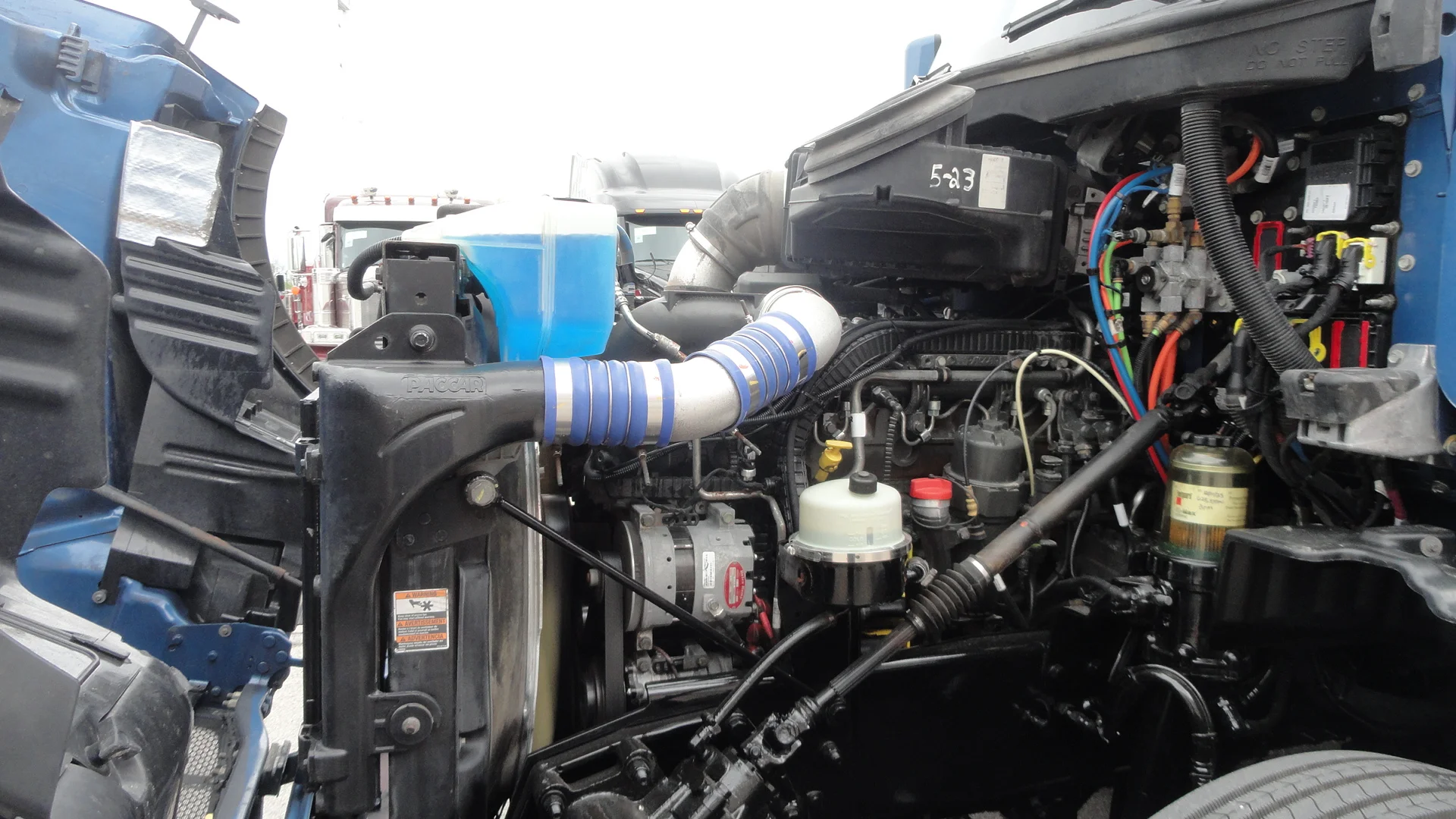 2021 Peterbilt 579 in O'fallon, MO — photo 9