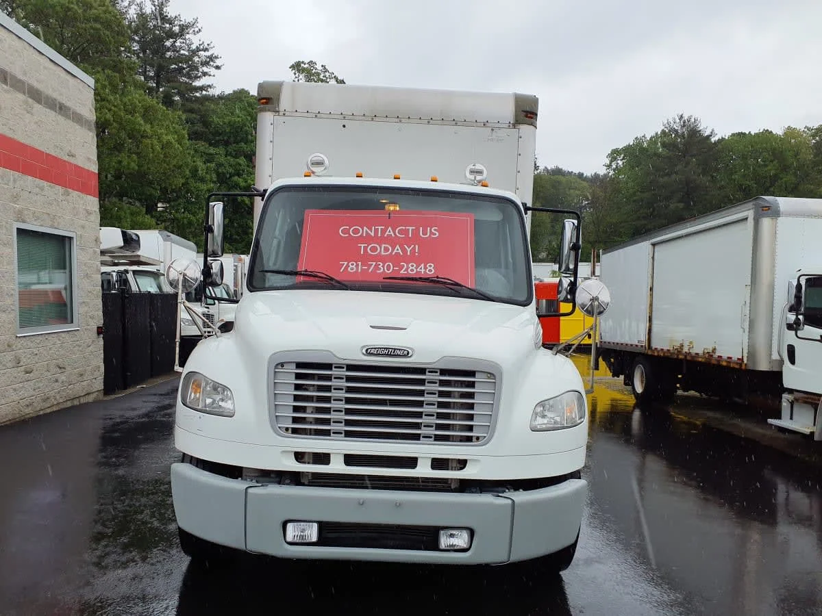 2017 Freightliner M2 106 - image 2