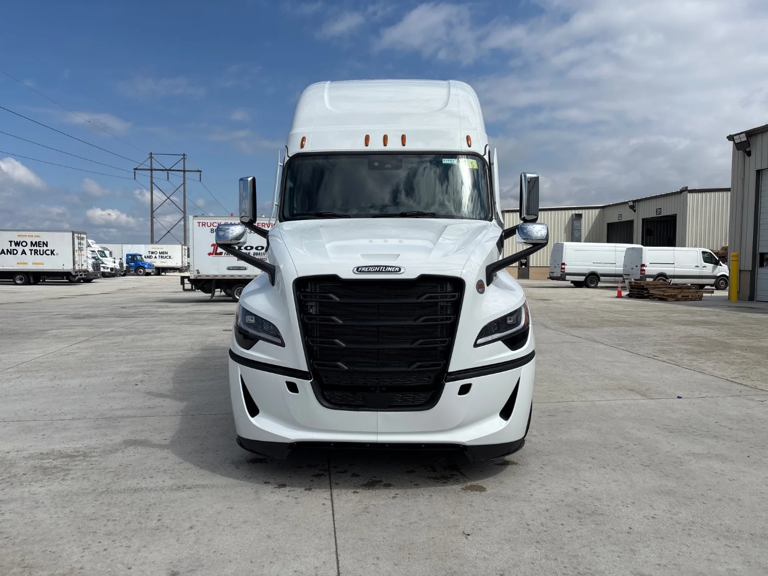 2027 Freightliner Cascadia in Anderson, IN — photo 2