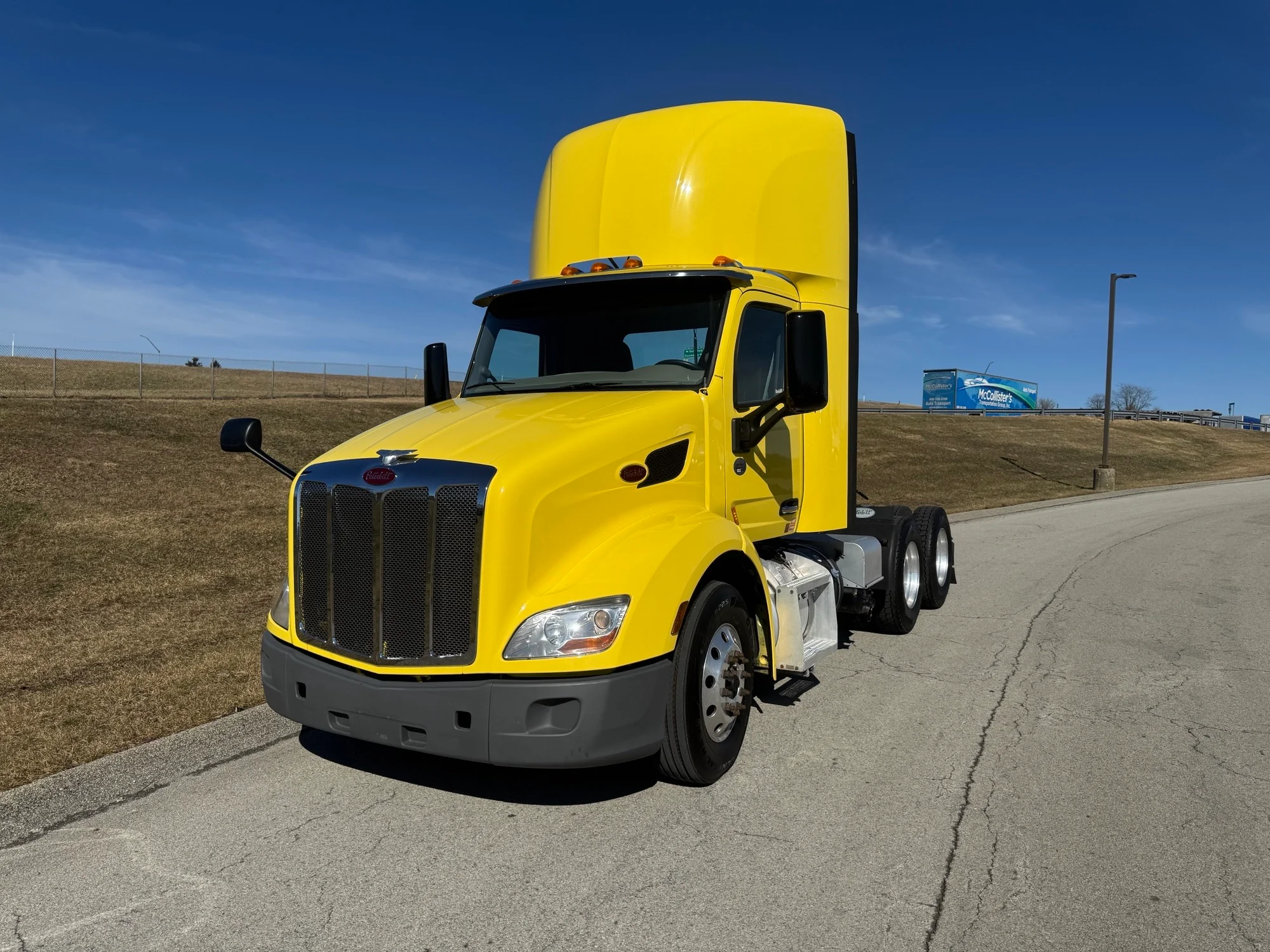 2021 Peterbilt 579 in UNIONTOWN, PA