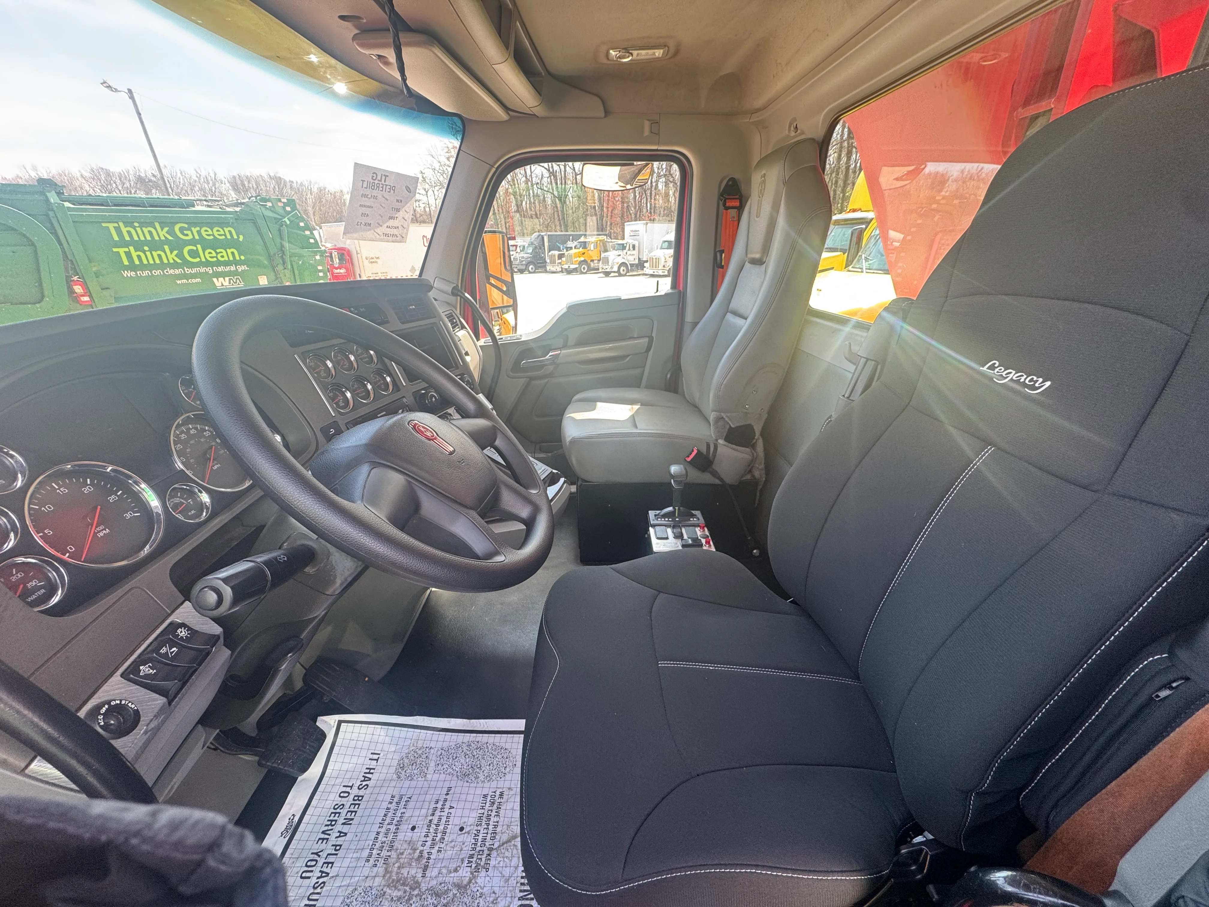 2017 Kenworth T880 in Raleigh, NC — photo 4