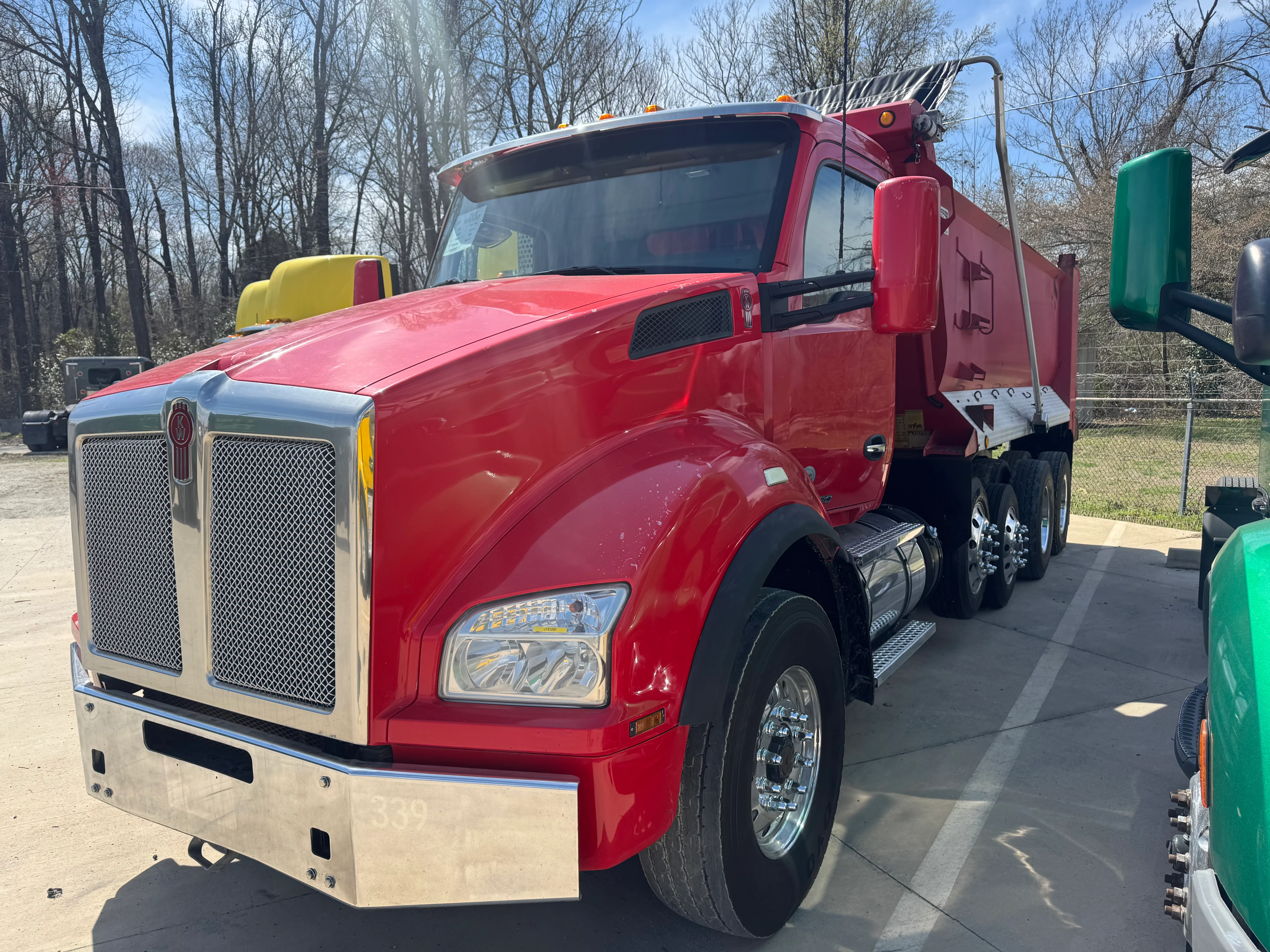 2017 Kenworth T880 in Raleigh, NC