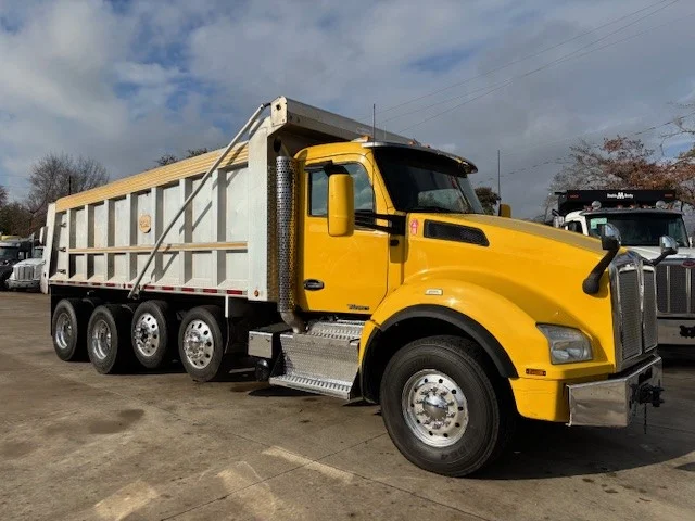 2017 Kenworth T880 - image 7