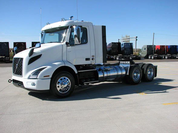 2026 Volvo VNR 640