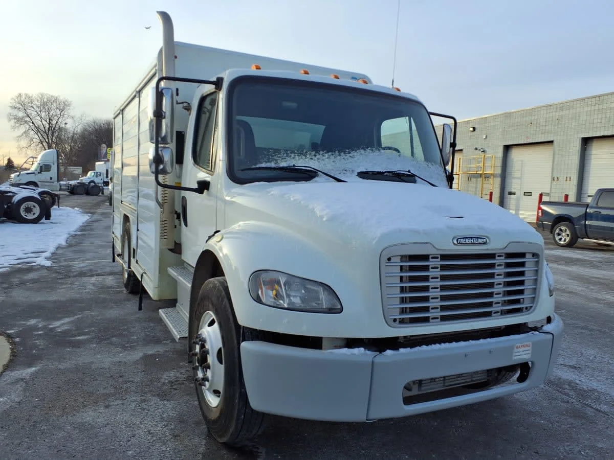 2019 Freightliner M2 106 in Taylor, MI — photo 3