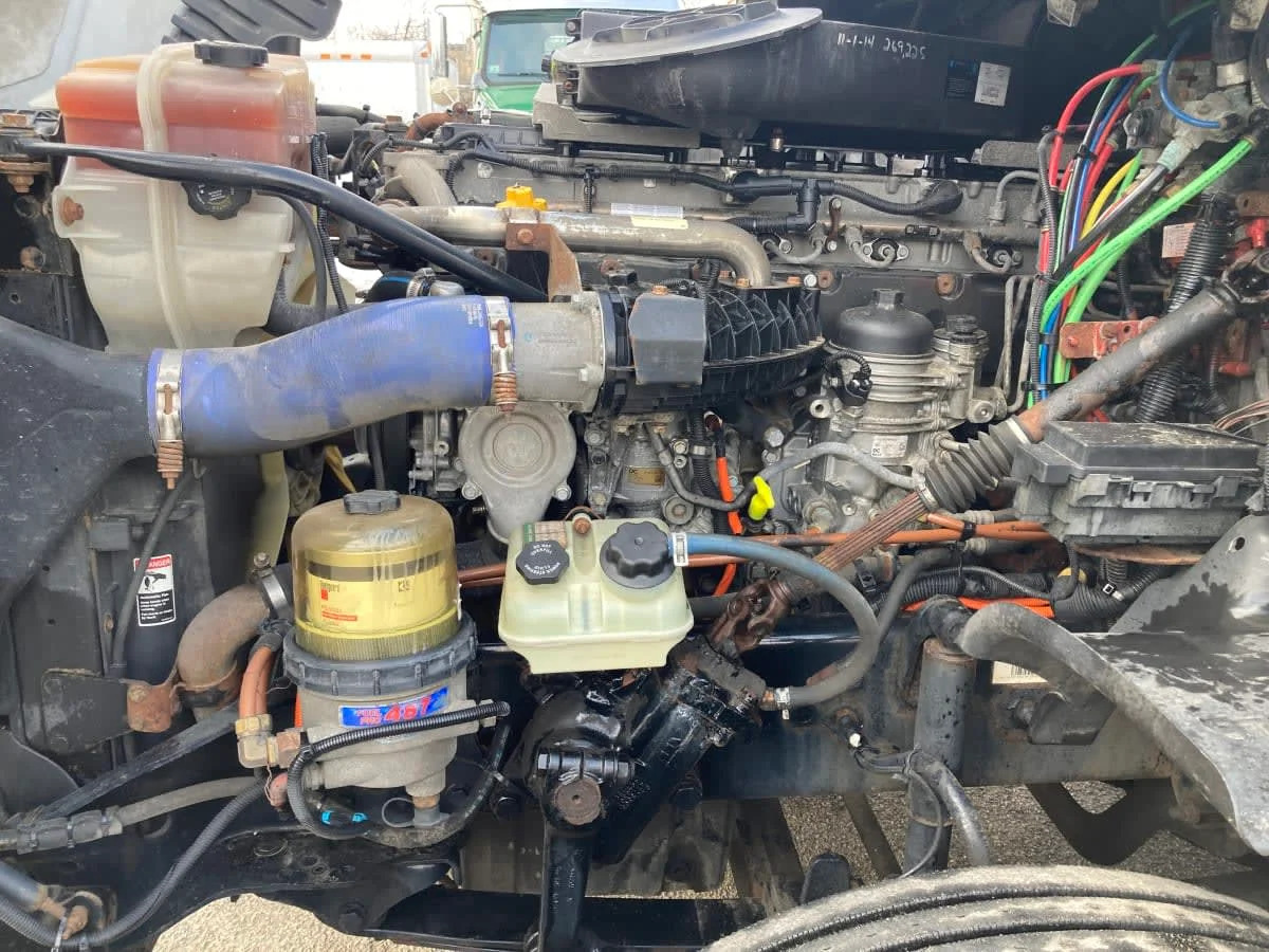 2019 Freightliner Cascadia in Springfield, MA — photo 7