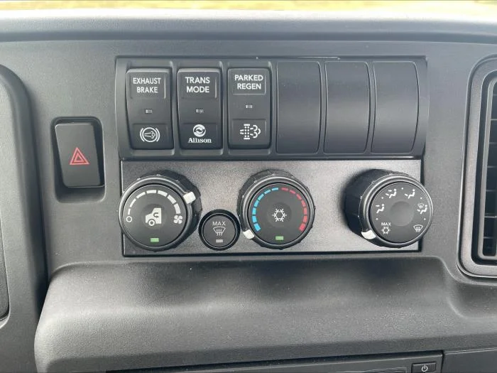 2025 International MV - image 12