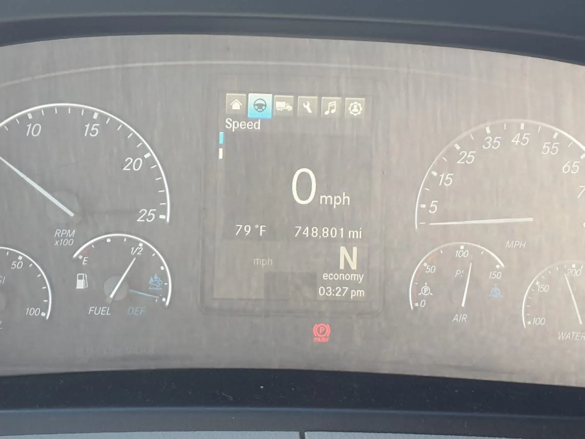 2020 Freightliner Cascadia in Wayland, MI — photo 12