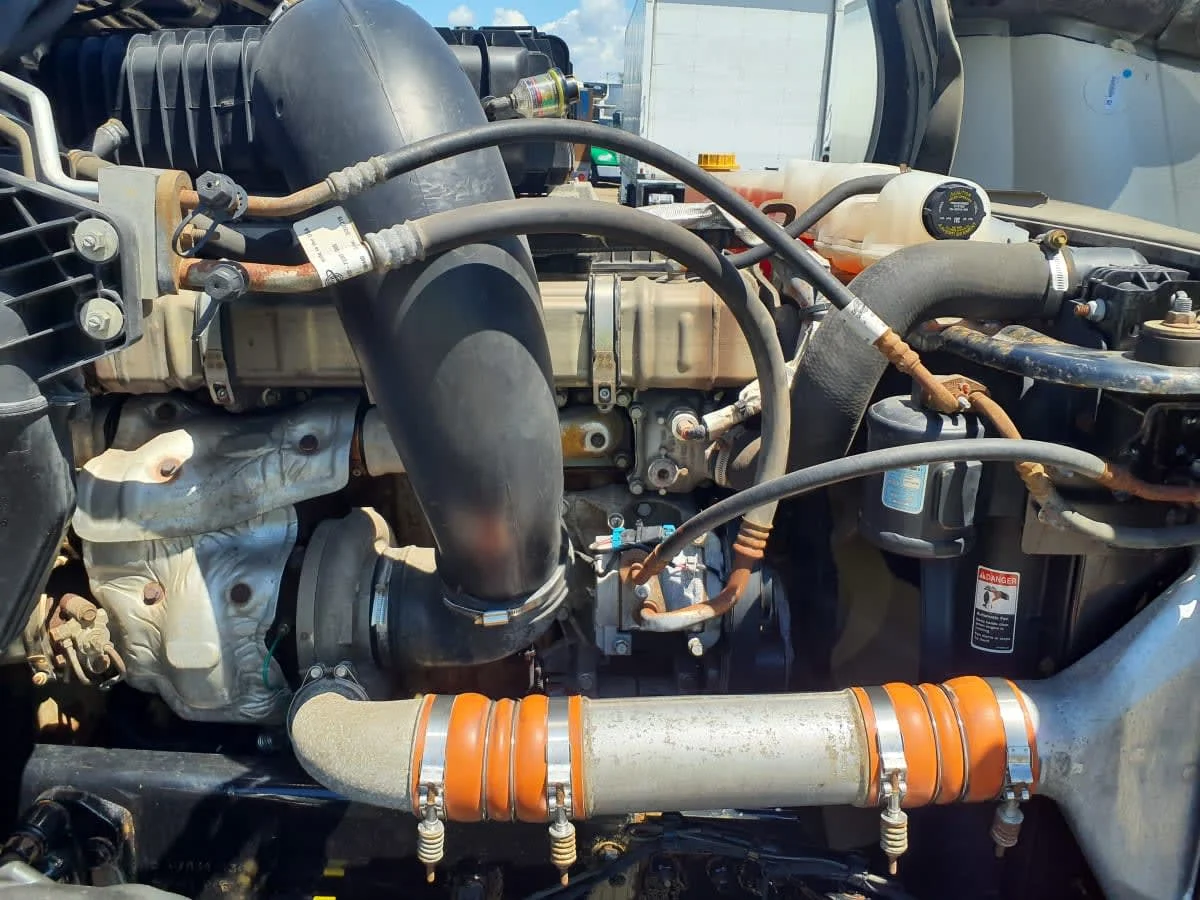 2020 Freightliner Cascadia in Wayland, MI — photo 14
