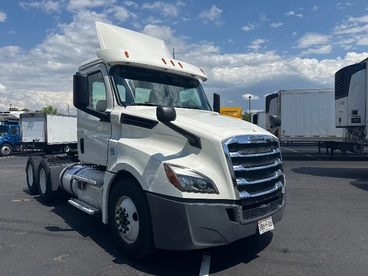 2019 Freightliner Cascadia in Jessup, MD