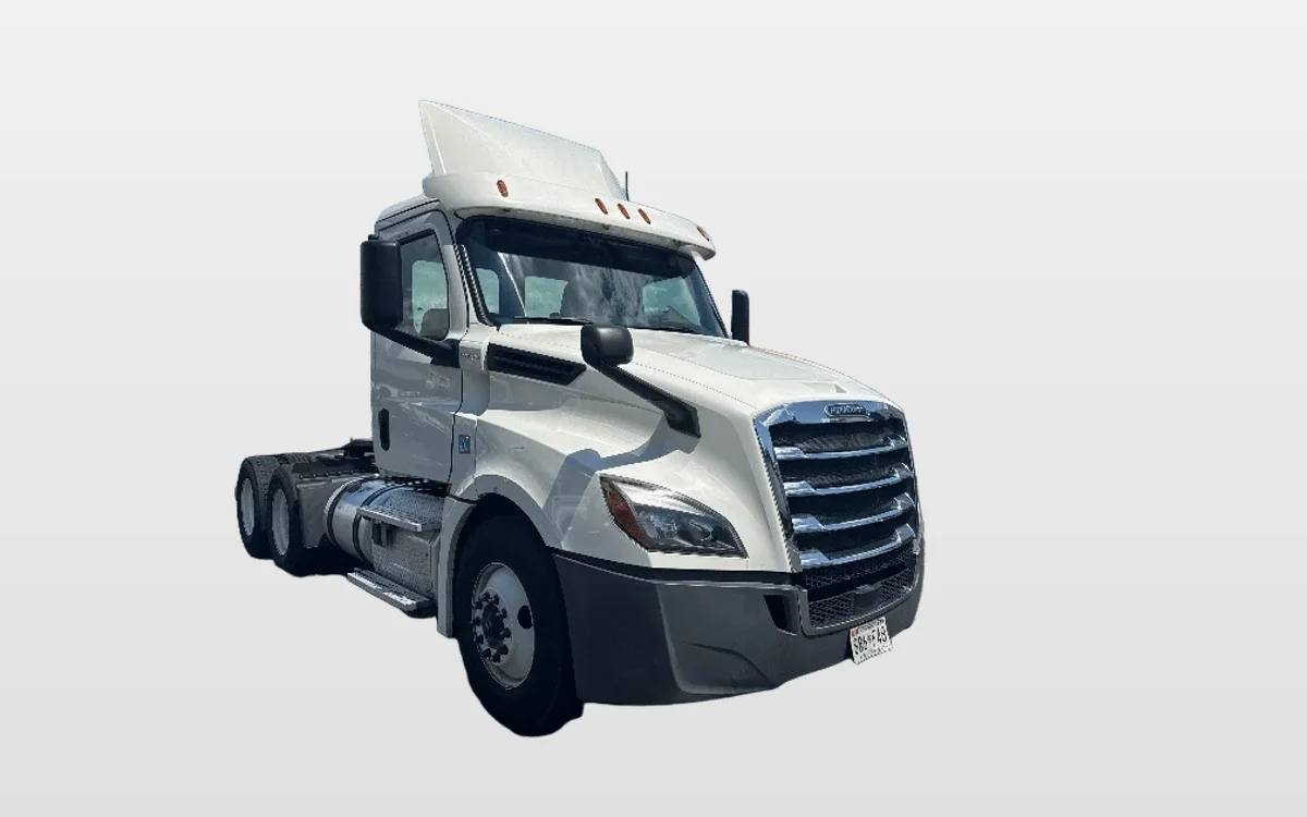 2019 Freightliner - image 1