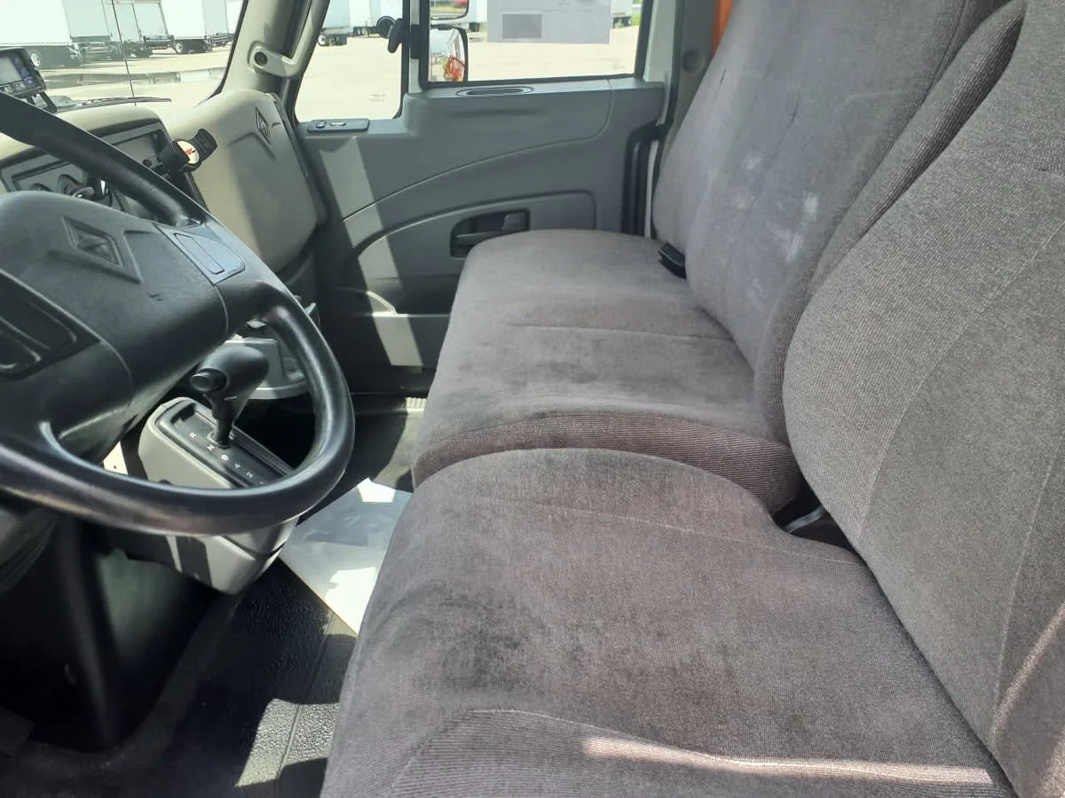 2019 International 4300 in Clarksville, IN — photo 8