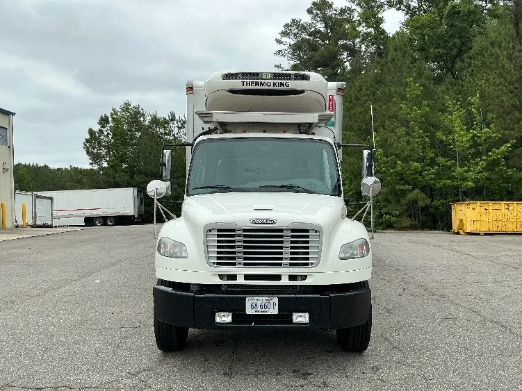2019 Freightliner eM2 in Prince George, VA — photo 2