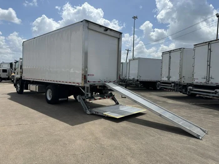 2026 Isuzu FTR — photo 11