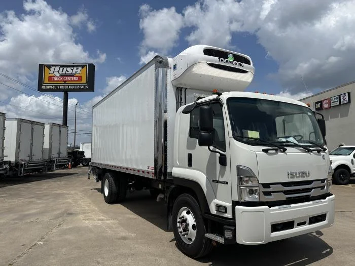 2026 Isuzu FTR — photo 4
