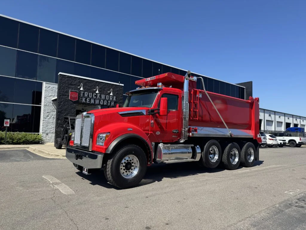 2026 Kenworth T880 in Birmingham, AL — photo 2