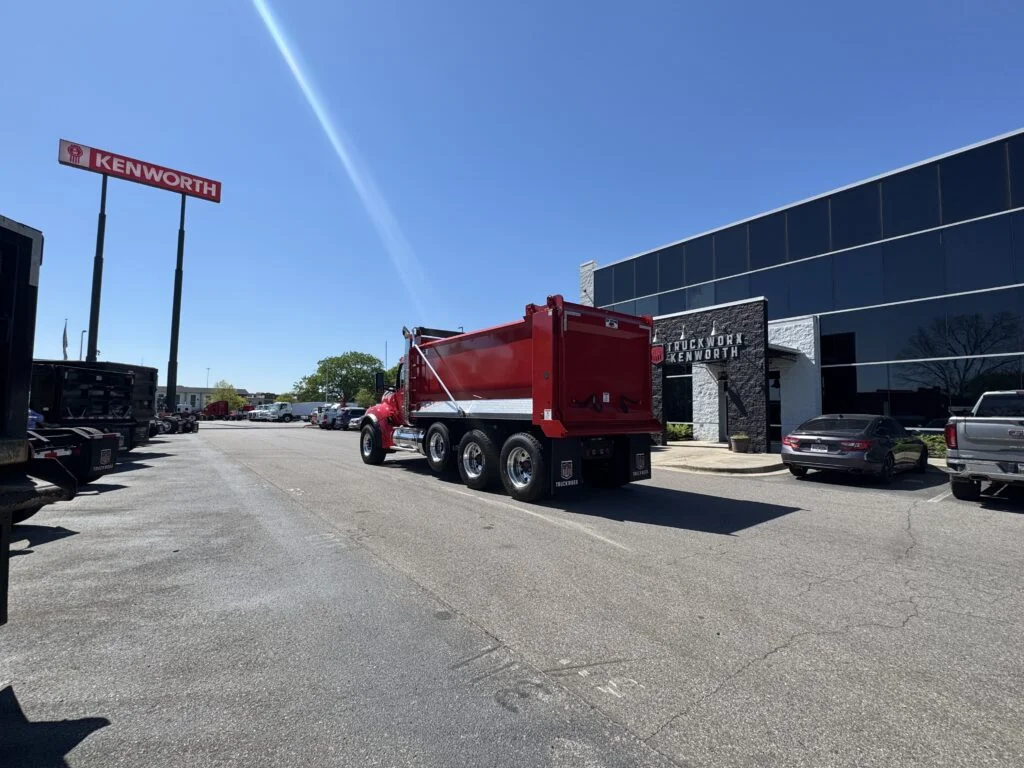 2026 Kenworth T880 in Birmingham, AL — photo 4