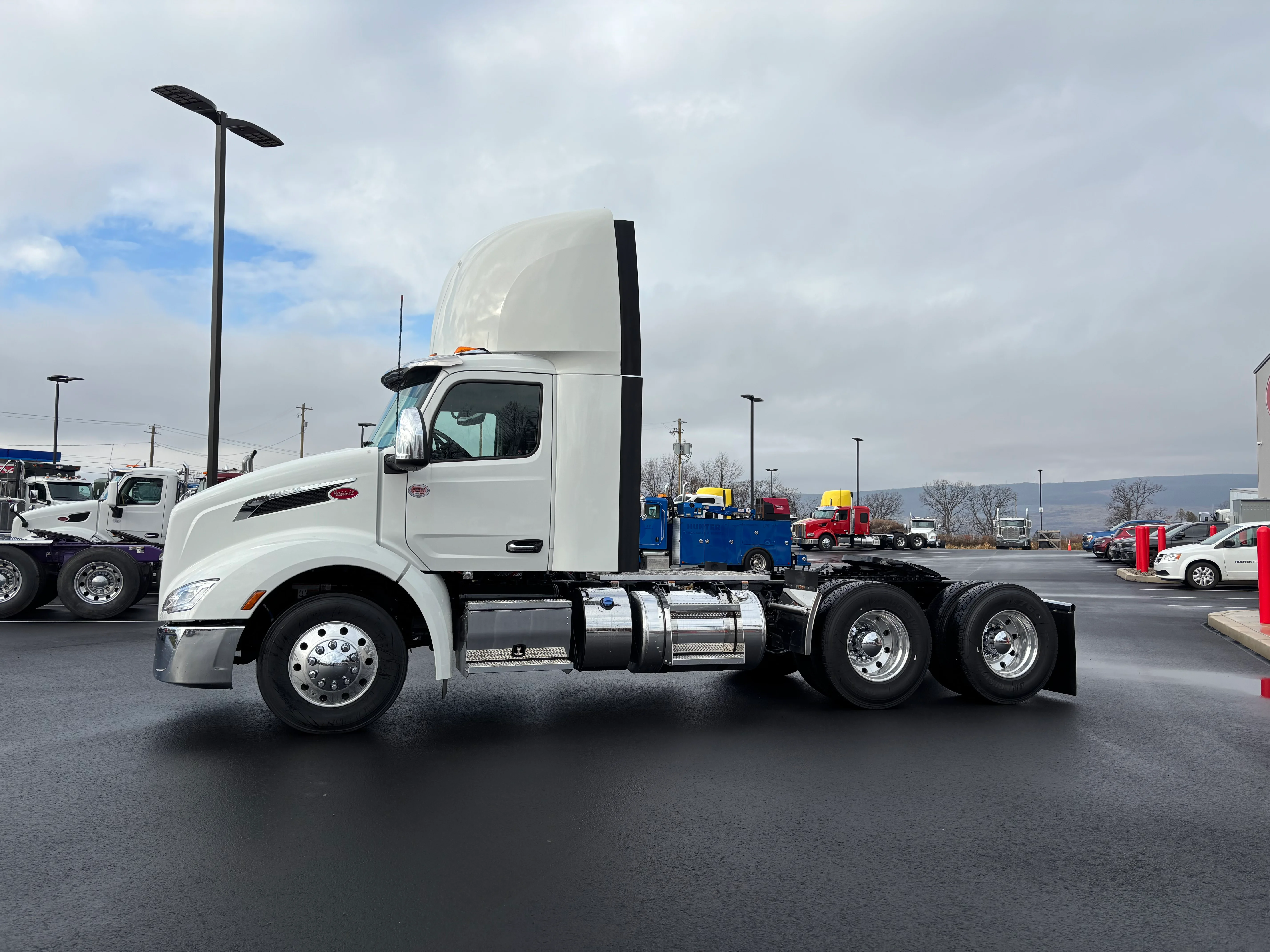 2026 Peterbilt 579 in Scranton, PA — photo 3