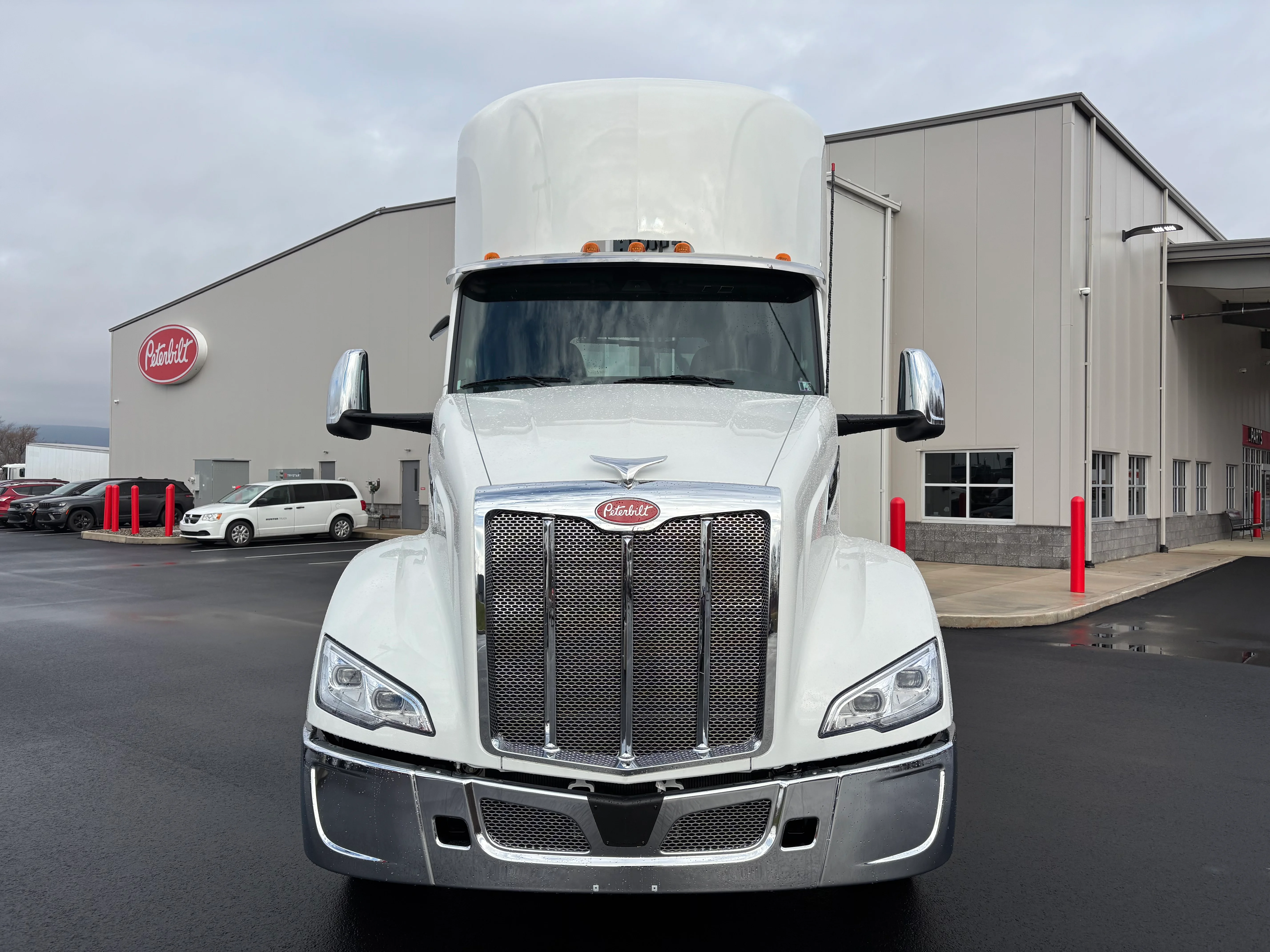 2026 Peterbilt 579 in Scranton, PA — photo 2