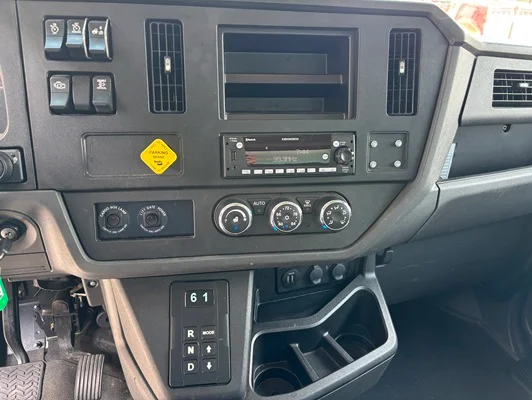 2024 Kenworth T380 in Omaha, NE — photo 25