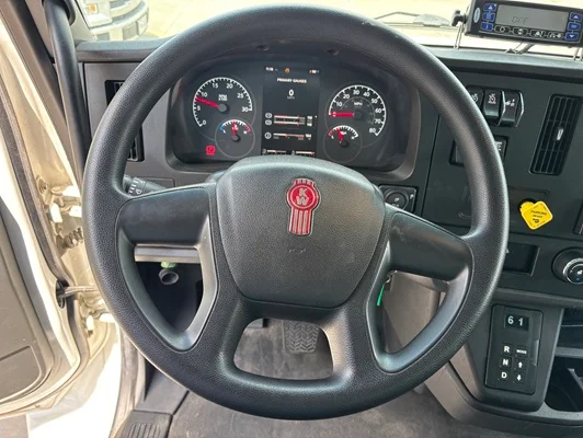 2024 Kenworth T380 in Omaha, NE — photo 24