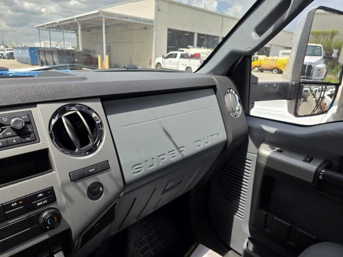 2027 Ford F-750 — photo 21