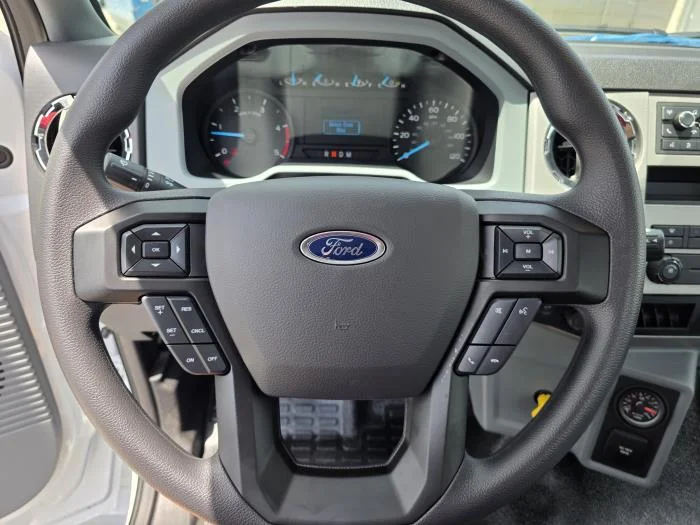 2027 Ford F-750 — photo 19