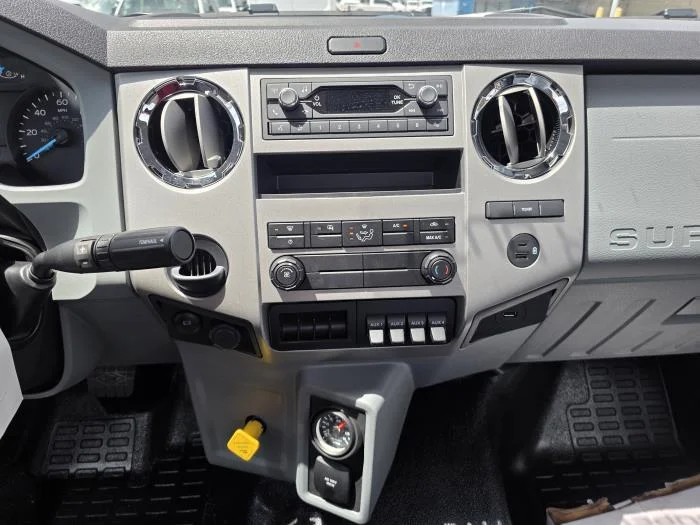 2027 Ford F-750 — photo 12
