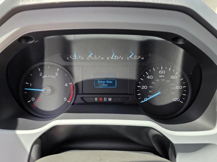 2027 Ford F-750 — photo 20