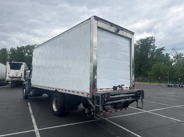 2019 Freightliner eM2 in Jessup, MD — photo 6