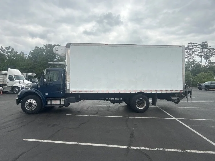 2019 Freightliner eM2 in Jessup, MD — photo 4